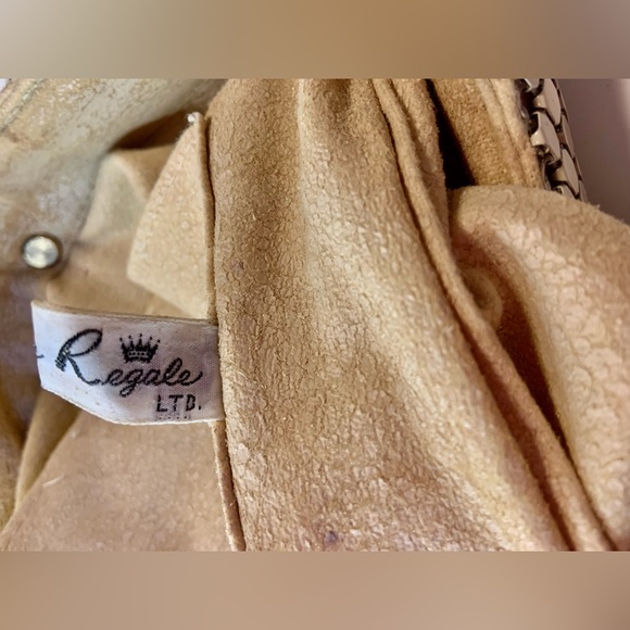 Vintage La Regale Cream Interlocking Beaded Crossbody Glamour Evening Party Bag - Picture 6 of 17